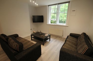 Huntsmoor House, Spital Tongues, Newcastle - Image 3